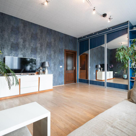 Фотография 5+ -комнатная квартира по адресу Парниковая ул., д. 32 - фото 3