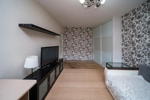 3-комнатная квартира по адресу Радужная ул., д. 8 к. 2 - фото 2