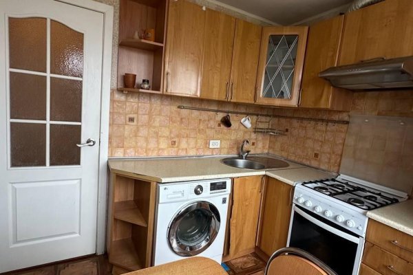 2-комнатная квартира по адресу Микрорайон 1 м-н, д. 18 - фото 7