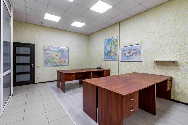 Продается офисное помещение по адресу п. Сонечный, Сосновая ул., д. 2 - фото 6