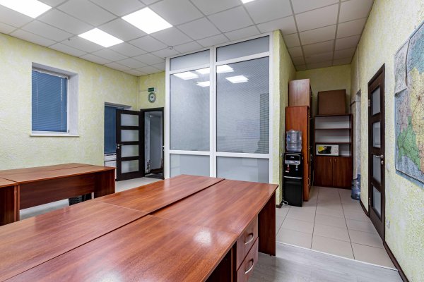 Продается офисное помещение по адресу п. Сонечный, Сосновая ул., д. 2 - фото 11