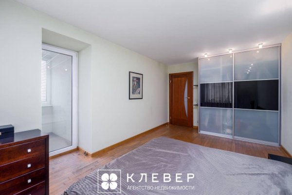 4-комнатная квартира по адресу Жуковского ул., д. 4 - фото 9