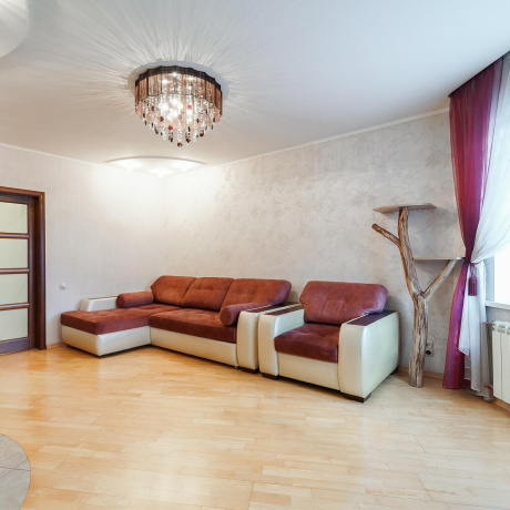 Фотография 3-комнатная квартира по адресу Независимости просп., д. 185 - фото 2