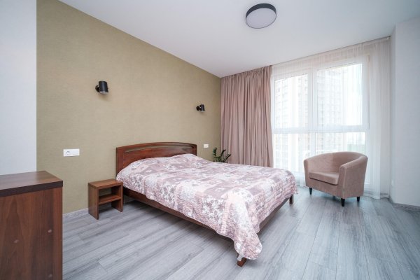 3-комнатная квартира по адресу Макаенка ул., д. 12 к. Б - фото 2