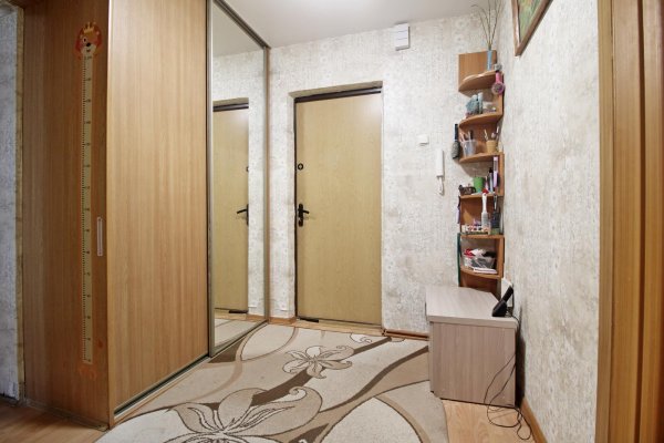 2-комнатная квартира по адресу Космонавтов ул., д. 5 к. 1 - фото 5