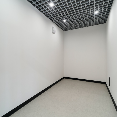 Фотография Продаётся офисное помещение с террасой в современном новом бизнес центре &laquo;Левада&raquo;. Бизнес центр &laquo;Левада&raquo; - фото 13