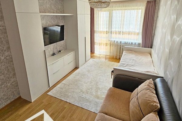 3-комнатная квартира по адресу Космонавтов ул., д. 3 к. 3 - фото 4