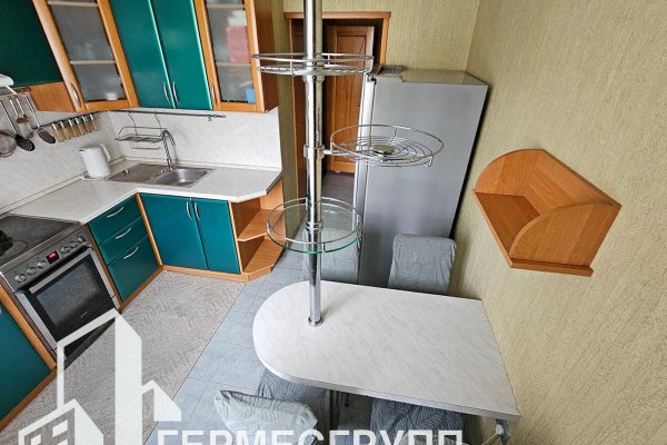 3-комнатная квартира по адресу Космонавтов ул., д. 3 к. 3 - фото 2