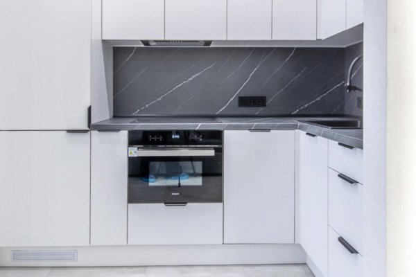 1-комнатная квартира по адресу Игоря Лученка ул., д. 28 - фото 16