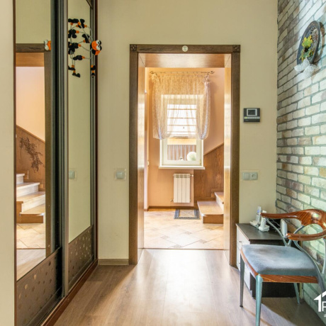 Фотография 5+ -комнатная квартира по адресу Тульская ул., д. 22 - фото 17