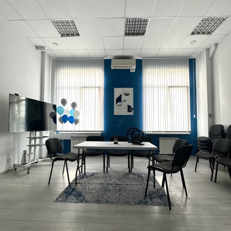 Фотография Субаренда помещения/ Тренинговый класс/ подходит для проведения трансформационных игр. - фото 1