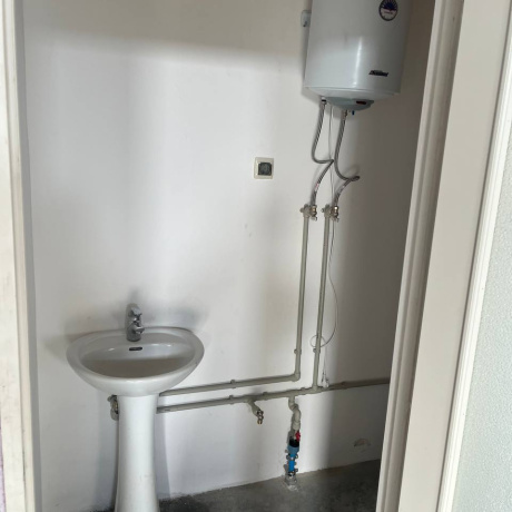 Фотография Гараж 120 м.кв. под автосервис, производство, склад с ямой, отоплением, санузлом - фото 9