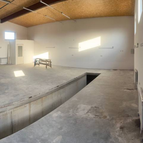 Фотография Гараж 120 м.кв. под автосервис, производство, склад с ямой, отоплением, санузлом - фото 3