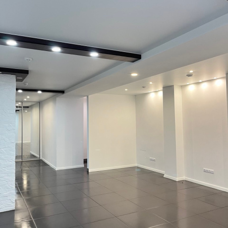 Фотография Собственник сдает в аренду торгово-офисное помещение на 1 этаже, 67.3кв.м. в Советском р-не - фото 5