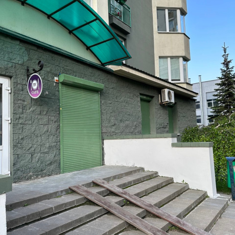 Фотография Собственник сдает в аренду торгово-офисное помещение на 1 этаже, 67.3кв.м. в Советском р-не - фото 2