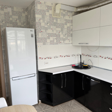 Фотография 2-комнатная квартира по адресу ШКОЛЬНАЯ, 16 - фото 1