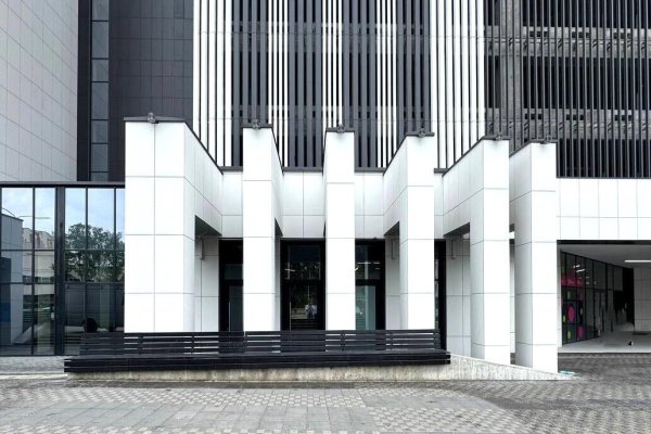 Продажа офиса в современном Бизнес-центре Левада. - фото 1