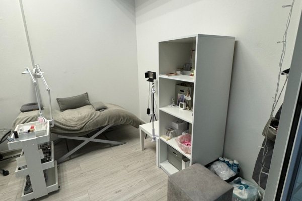 Помещение торговое 9м возле Комаровки Срочно - фото 9