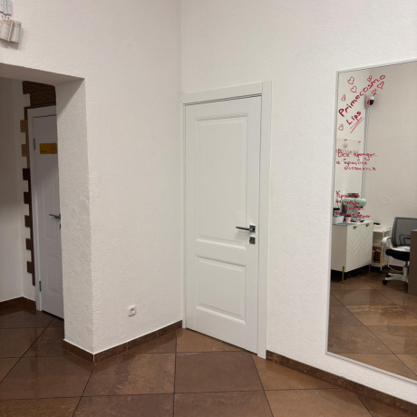 Фотография Сдам в аренду помещение с отдельным входом под торговлю, сферу услуг - фото 6