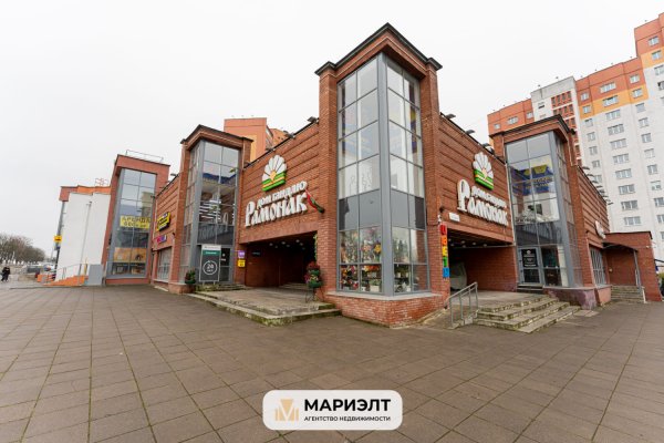 Аренда торгового помещения 183 м2 Победителей 101 - фото 1