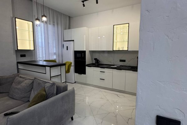 2-комнатная квартира по адресу ПОБЕДИТЕЛЕЙ, 115 - фото 1