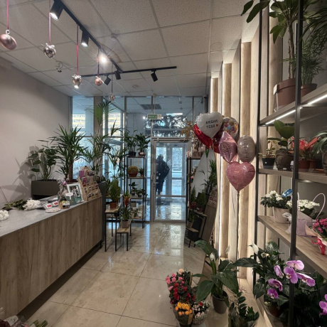 Фотография Сдается в аренду торговое помещение 33 кв.м. - фото 7