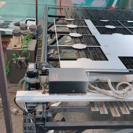 Фотография Бизнес для WB и OZON лазерная резка зеркального самоклеющегося пластика MirrorWall - фото 2