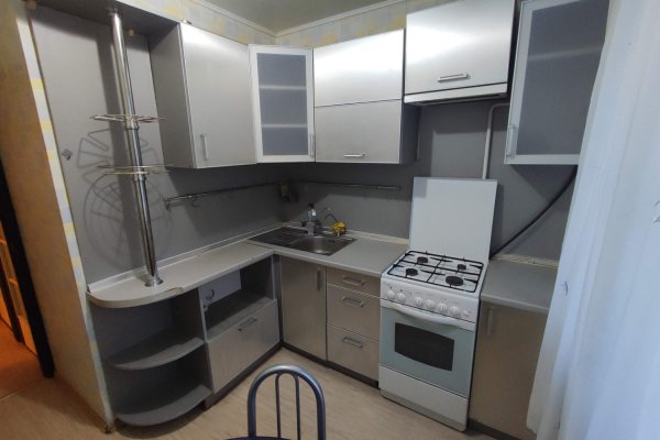 2-комнатная квартира по адресу СЕДЫХ, 46 - фото 6