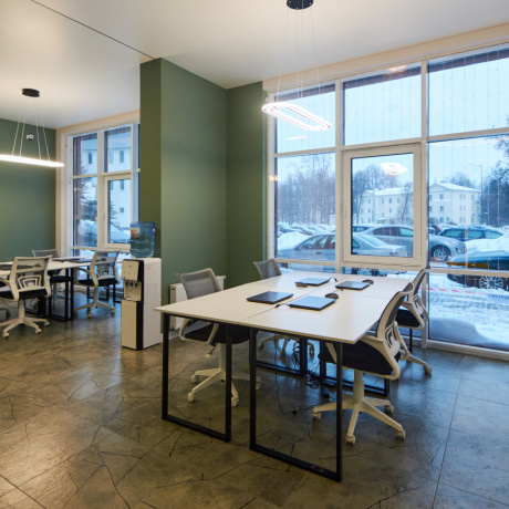 Фотография Продается торговое помещение по улице Аэродромная 16. Дизайнерский ремонт. Площадь 70.3 кв.м. Отдельный вход.  Хорошие подъездные пути  - фото 2