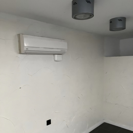 Фотография Аренда торгового помещения в центре города - фото 5