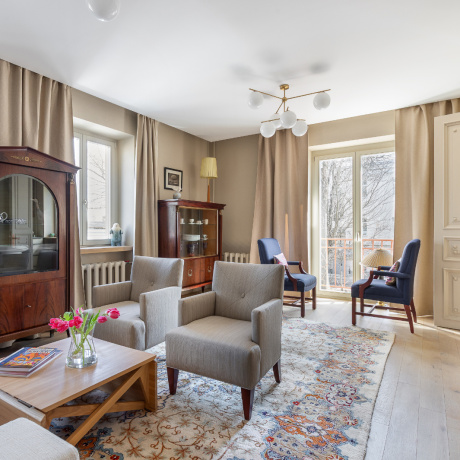 Фотография 2-комнатная квартира по адресу КОММУНИСТИЧЕСКАЯ, 44 - фото 1