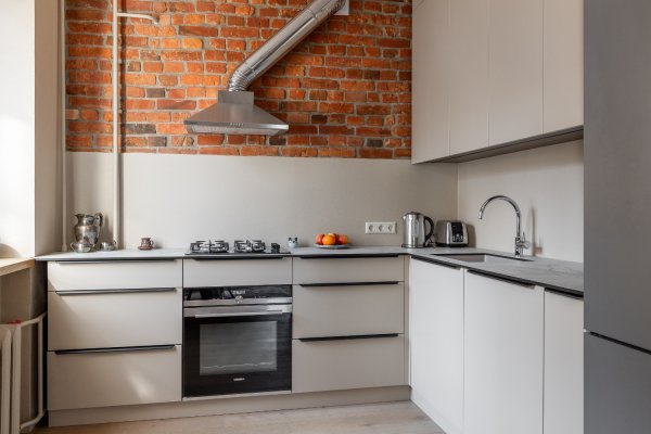 2-комнатная квартира по адресу КОММУНИСТИЧЕСКАЯ, 44 - фото 9