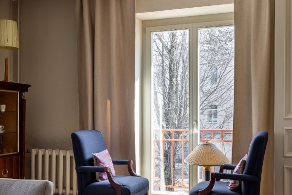 2-комнатная квартира по адресу КОММУНИСТИЧЕСКАЯ, 44 - фото 2