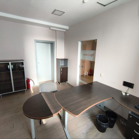 Фотография Офисное помещение  в аренду - фото 17