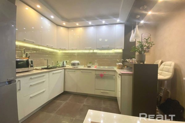 2-комнатная квартира по адресу Притыцкого, 77 - фото 1