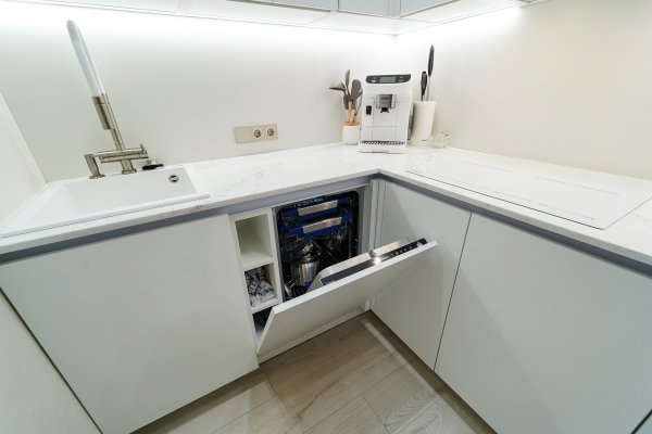 4-комнатная квартира по адресу Жореса Алфёрова, 14 - фото 5