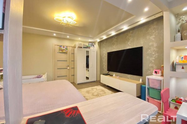 2-комнатная квартира по адресу Притыцкого, 77 - фото 8