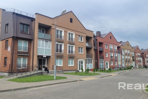 4-комнатная квартира по адресу Космонавтов, 22 - фото 1