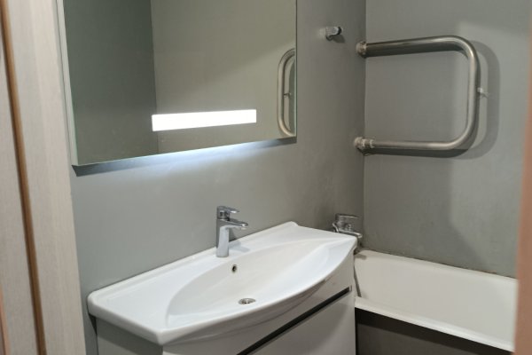 3-комнатная квартира по адресу КАРПОВИЧА, 1 - фото 7