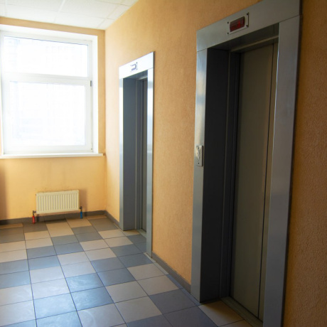 Фотография Сдается стильный меблированный офис в БЦ &laquo;Анкор&raquo; Партизанский 178. Два машиноместа включены в стоимость. - фото 3