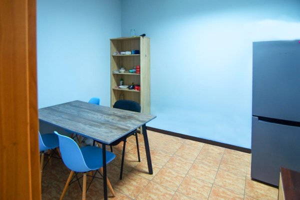 Сдается стильный меблированный офис в БЦ &laquo;Анкор&raquo; Партизанский 178. Два машиноместа включены в стоимость. - фото 13