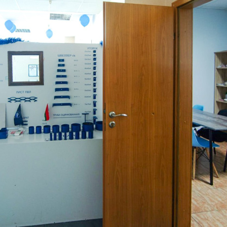 Фотография Сдается стильный меблированный офис в БЦ &laquo;Анкор&raquo; Партизанский 178. Два машиноместа включены в стоимость. - фото 12