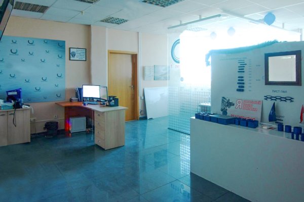 Сдается стильный меблированный офис в БЦ &laquo;Анкор&raquo; Партизанский 178. Два машиноместа включены в стоимость. - фото 9