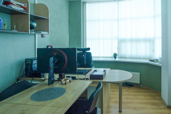 Продается стильный меблированный офис в БЦ &laquo;Анкор&raquo; Партизанский 178. Два машиноместа в подарок! - фото 12