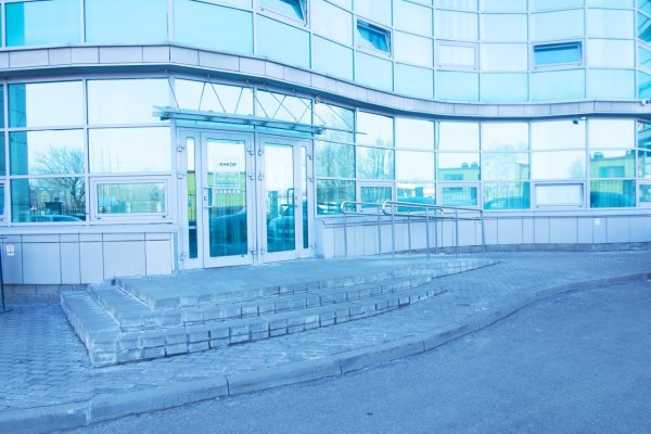 Продается стильный меблированный офис в БЦ &laquo;Анкор&raquo; Партизанский 178. Два машиноместа в подарок! - фото 18