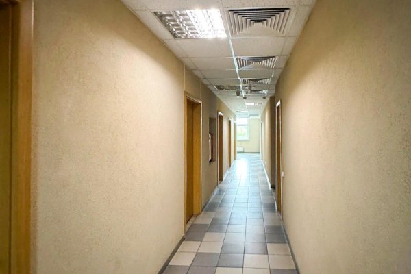 Сдается стильный меблированный офис в БЦ &laquo;Анкор&raquo; Партизанский 178. Два машиноместа включены в стоимость. - фото 16