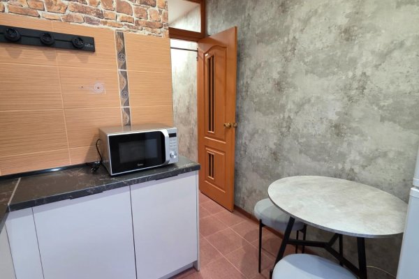 2-комнатная квартира по адресу АУЭЗОВА М.А., 8 - фото 2