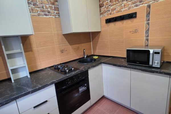 2-комнатная квартира по адресу АУЭЗОВА М.А., 8 - фото 1