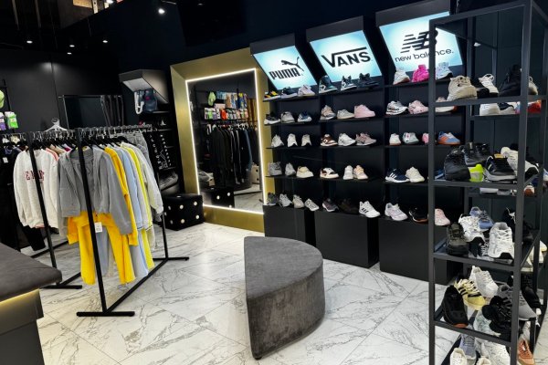 Продаётся прибыльный бутик спортивной обуви и одежды - фото 2