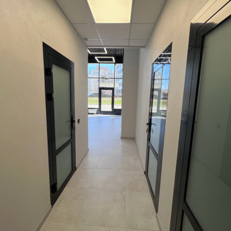 Фотография Офисные помещения в аренду от 87м&sup2; до 179.5м&sup2; с отдельным входом - фото 15